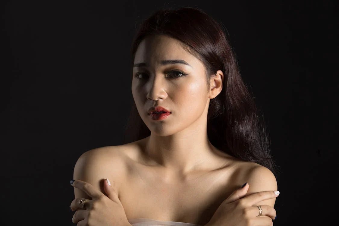 Best face oil for combination skin - RorikoConnect