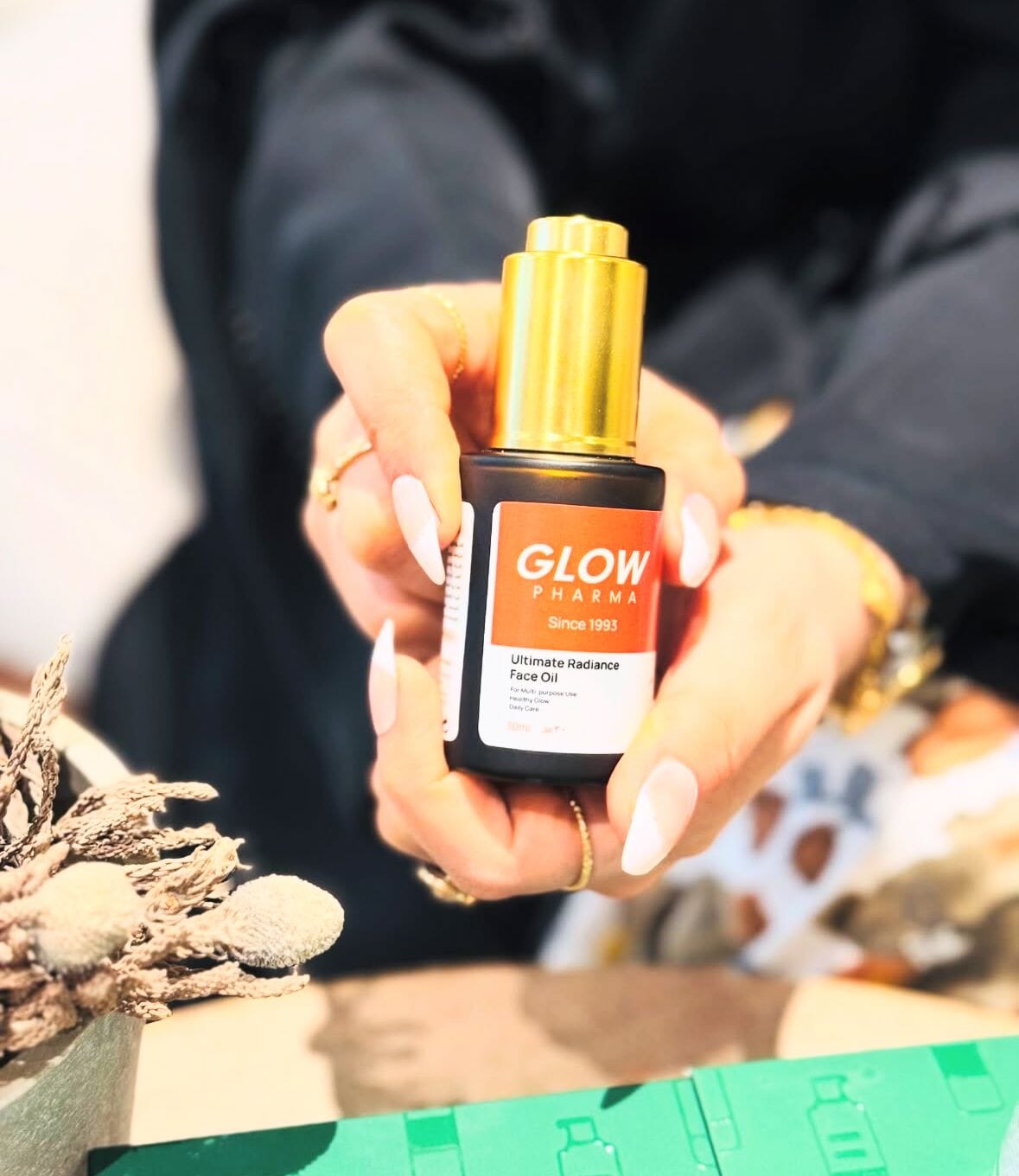 Glow Pharma Ultimate Radiance Face Oil - RorikoConnect