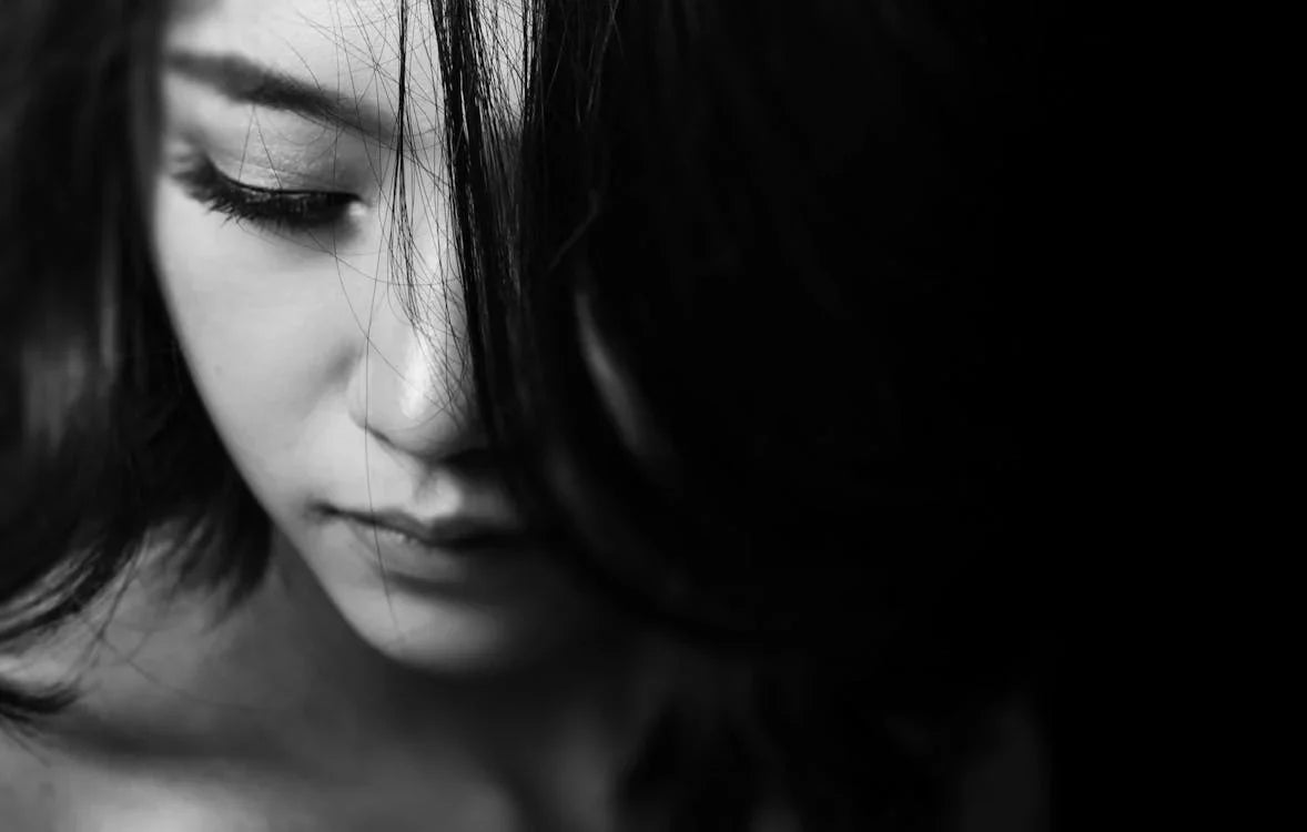 Best Face Serums for Glowing Skin in 2025: Top Picks & Expert Tips